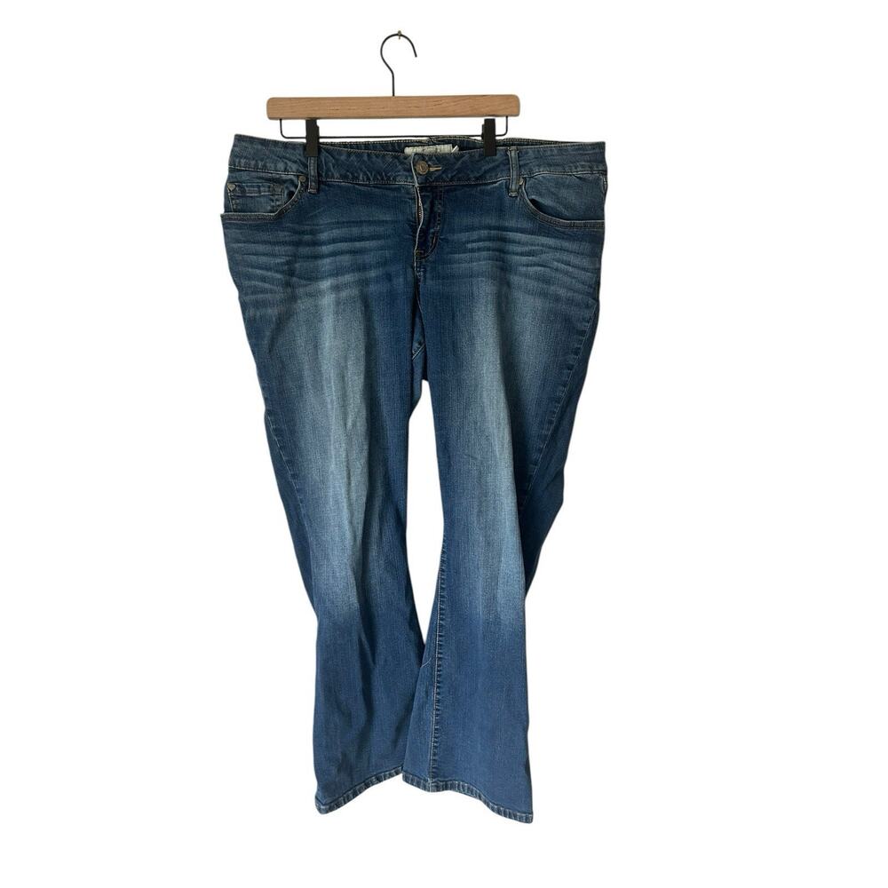 Torrid sz‎ 18 womens relaxed boot cut jeans plus